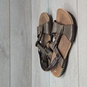Merrell Women Leather Brown Sandals Flats shoes sz 9